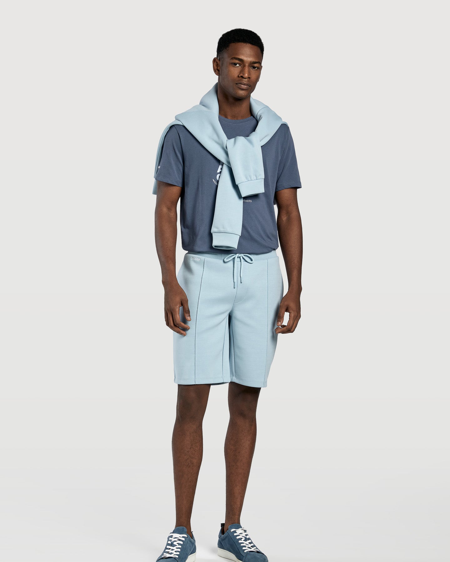 Medium Blue