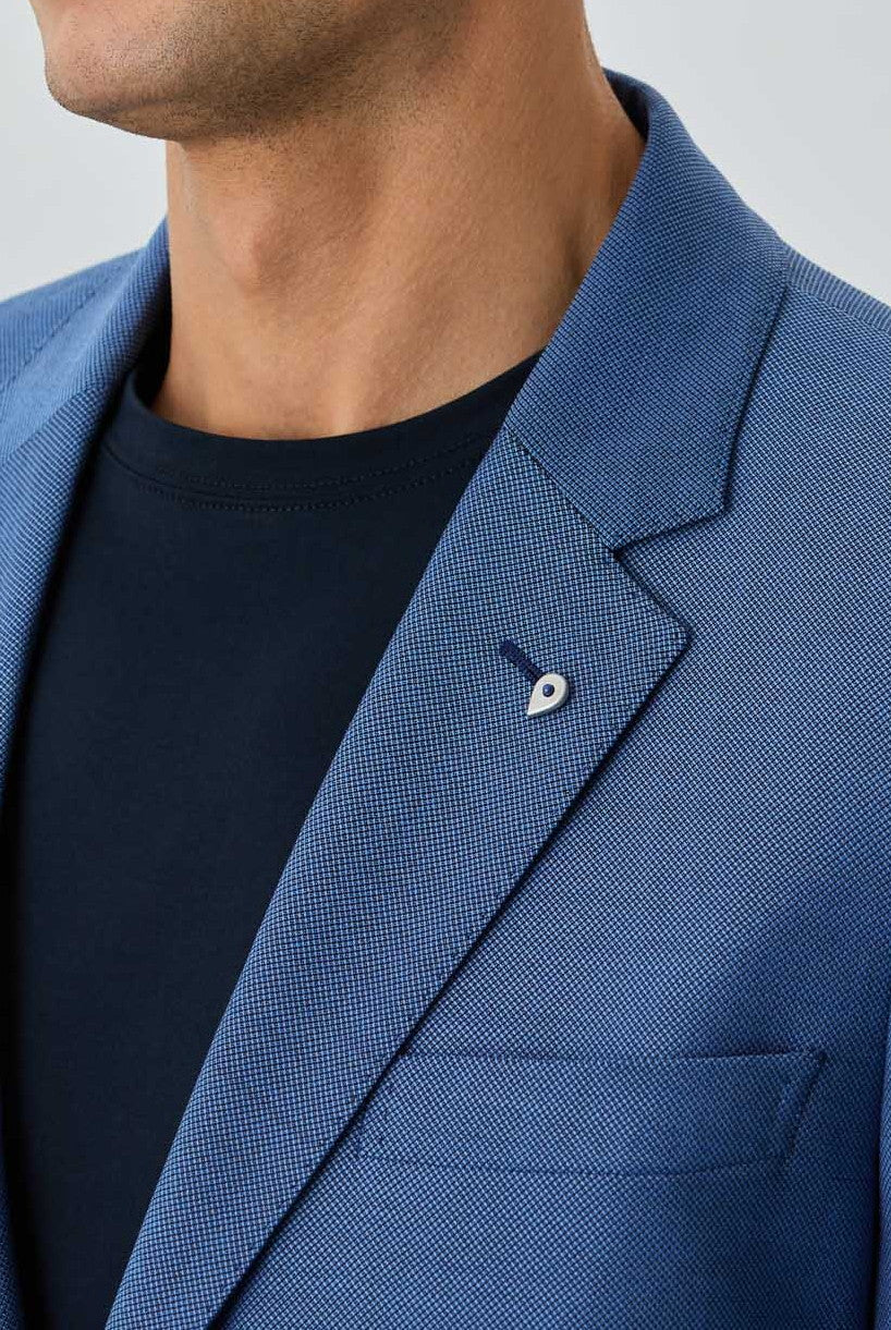 Medium Blue
