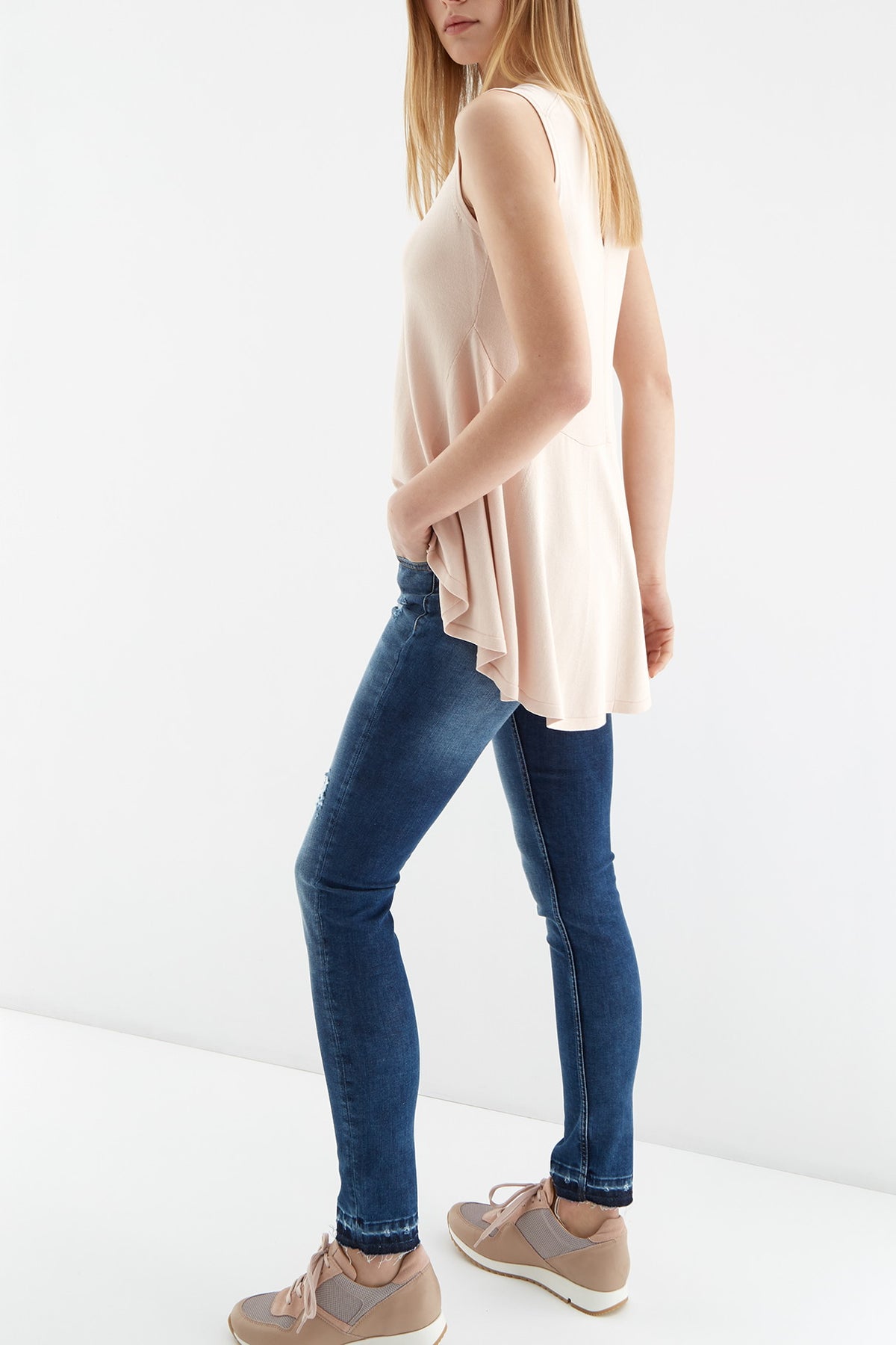 Medium Blue