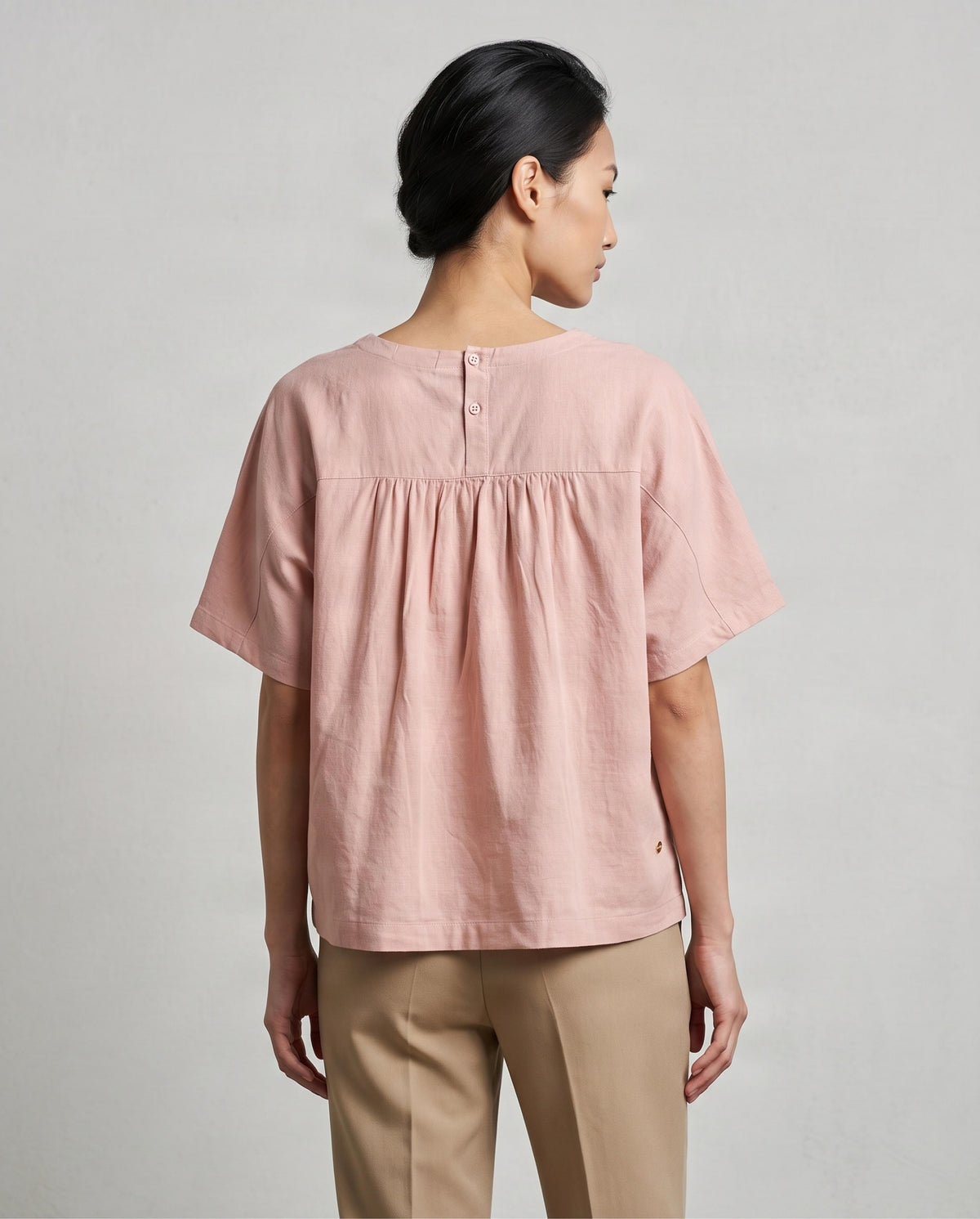 Pale Pink (AI)