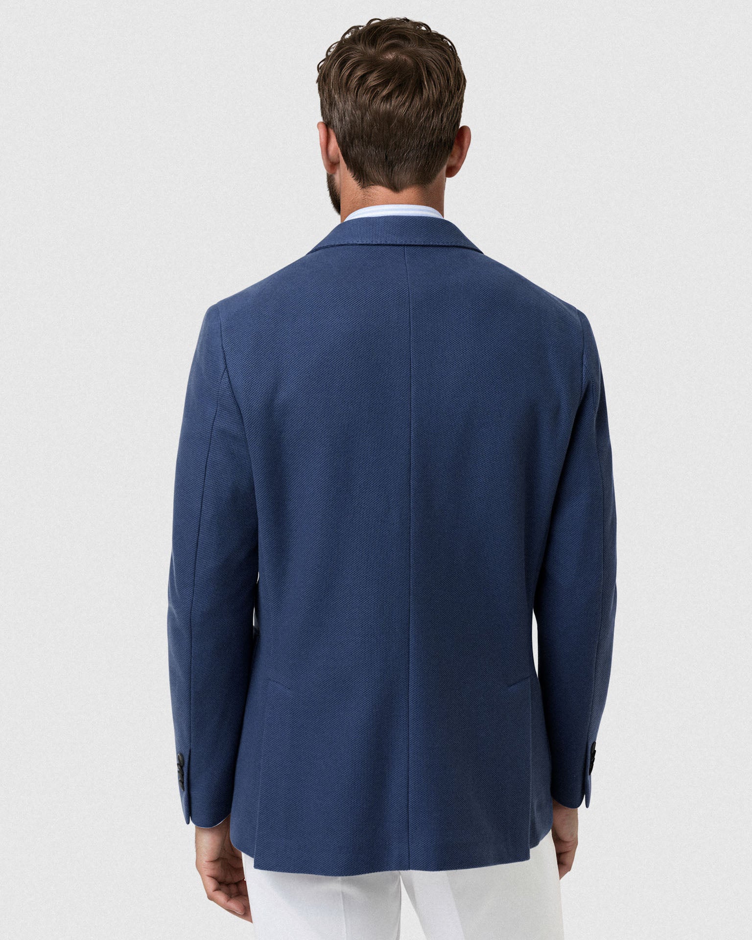 Medium Blue (AI)