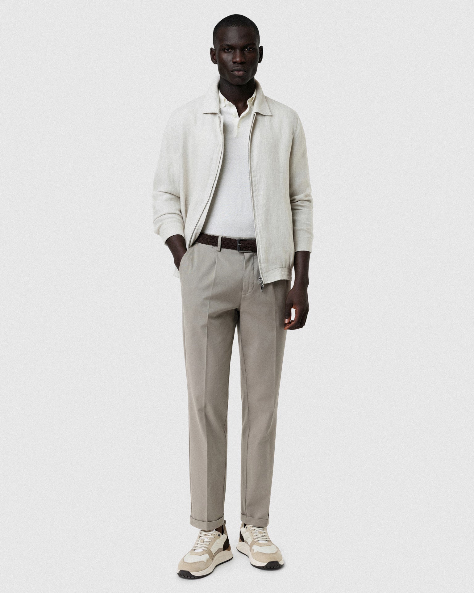 Light Brown (AI)